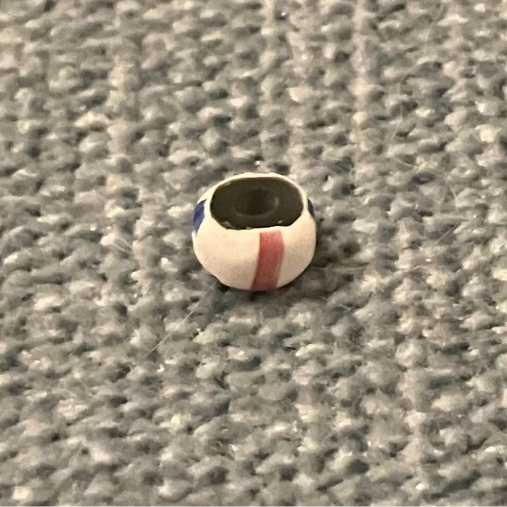 Bead